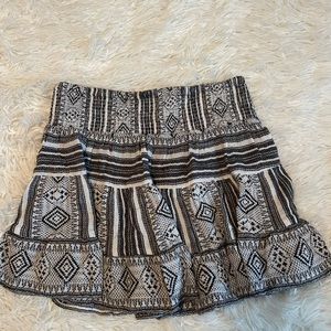 South moon under flowy skirt